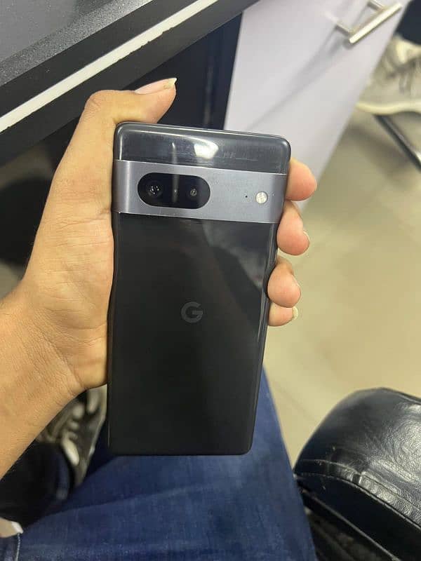 Google Pixel 7 8.128 1