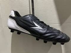 Football shoes