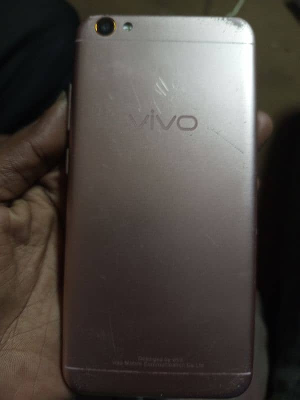 Vivo Y67 1