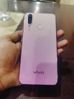 Vivo y17 8 256 10/10 condition