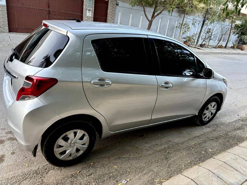 Toyota Vitz 2015 5