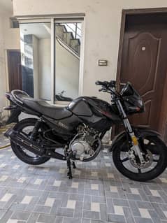 YBR 125 ESD