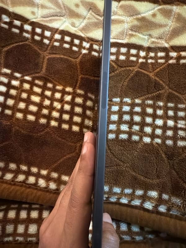 Apple Ipad pro M4 13 inch 15 days used only 5