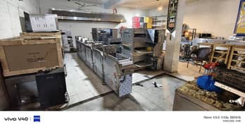 pizza oven,deep fryer,hot plate, fast food machinery available here