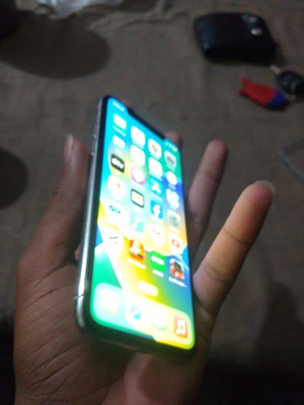 I'm selling may phone 10 by 10 hai pta apvred official hai hai 3