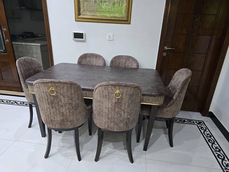 6 seater dining table 3