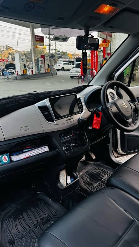 Suzuki Wagon R 2018 7