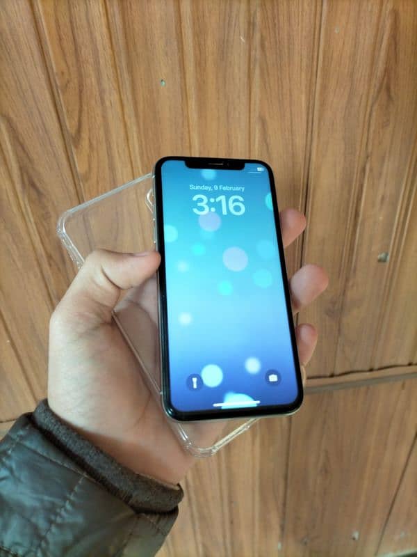 iPhone X 64Gb Non PTA 1