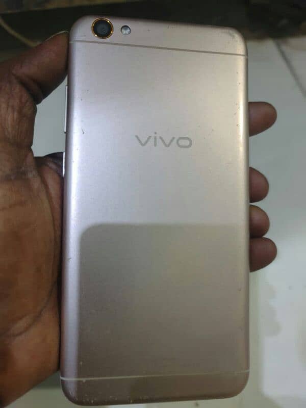 vivo y67 4/64 lush condition 4