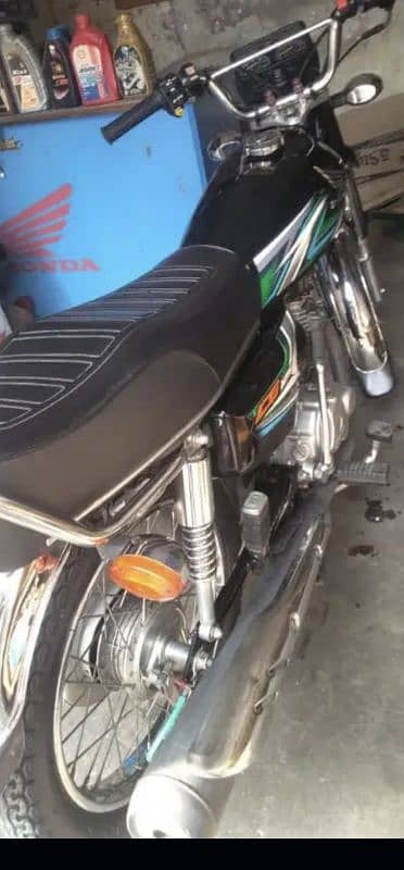 Brand New Condition Honda CG 125 1