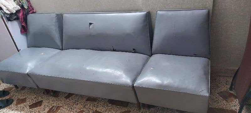 5 seater sofa with centre table for sale 2