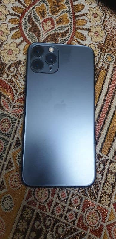 iPhone 11 pro home used 0