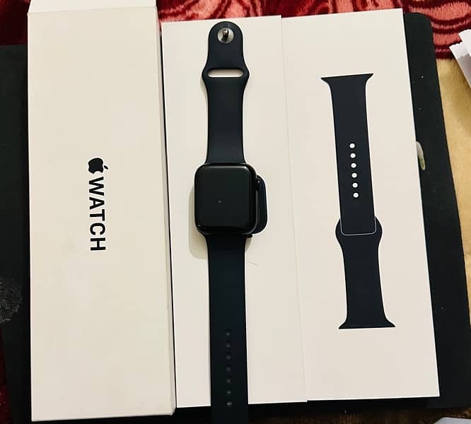 Apple Watch SE 2nd Generation 44mm 9