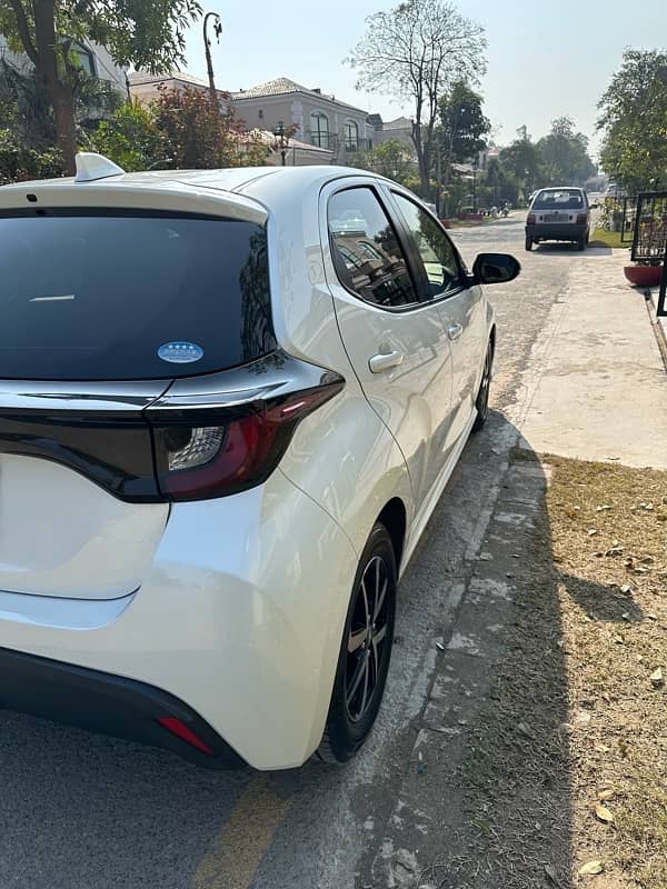 Toyota Yaris hatchback 2020 5