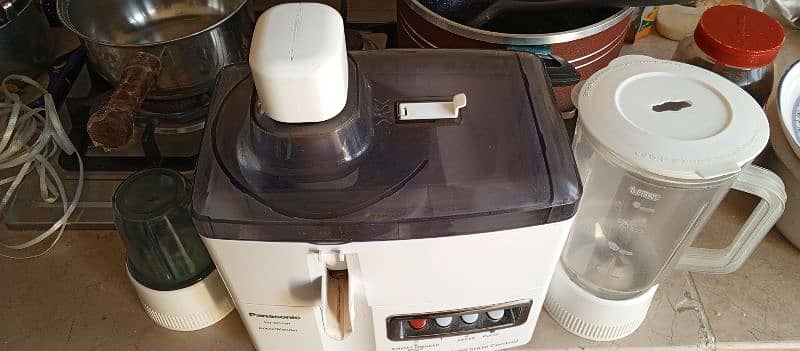 Original Panasonic all in one( blender,grinder,juicer) 1