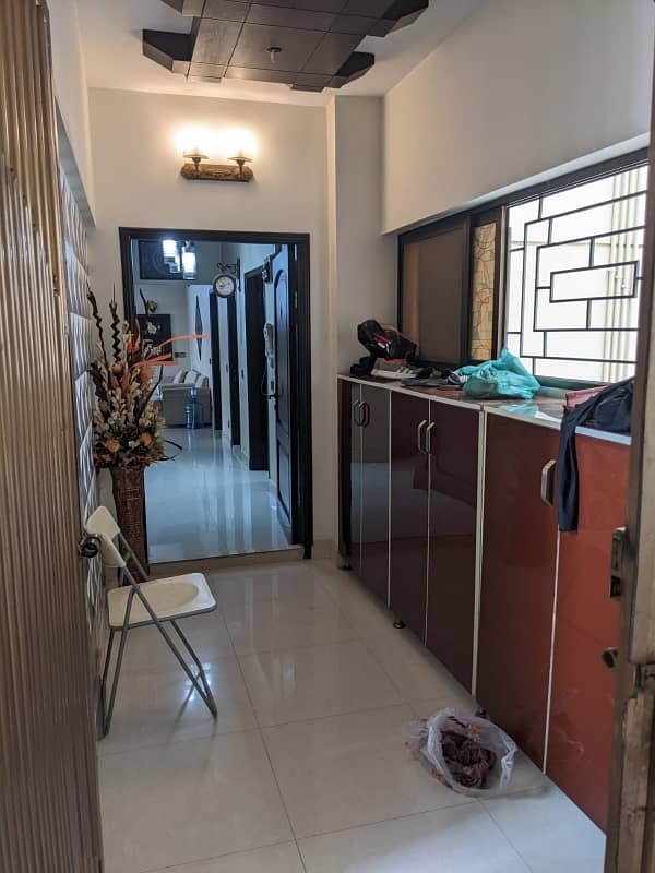 Prime Location 2650 Square Feet Flat Situated In PECHS For sale 21