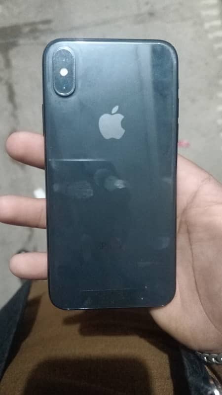 I am selling my phone urgent 1