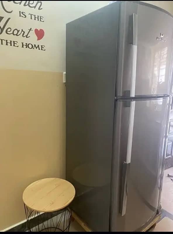 dawlance large fridge in excellent condition 0