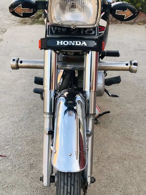 Honda Cg 125 2019 Model lush condition sale only serious buyer contact 7