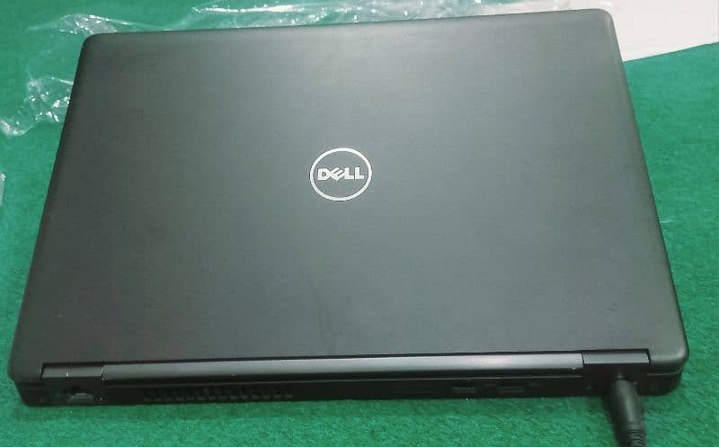 Dell latitude E5480 Core i5 6th Generation 8gb 256gb SSD back-light 0