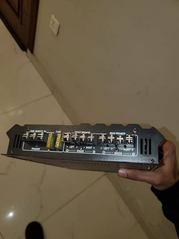 0326/4165/708 Audio Tech Amplifier 4 channel for subwoofer. 2