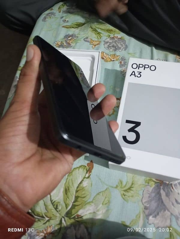 oppo A3 just box opened never used 3