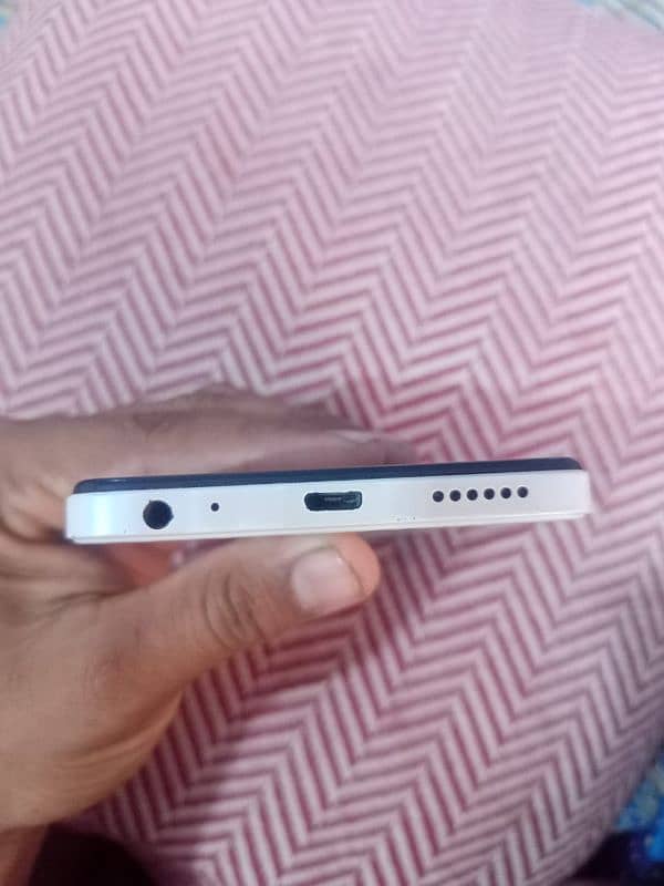 Infinix smart 7 for sell 4