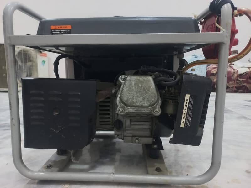 Selling Hyundai 1.5kva generator Hardly used 3