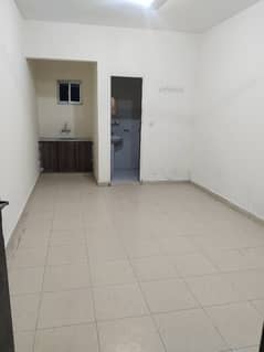 ROOM FOR RENT MODEL TOWN M Block