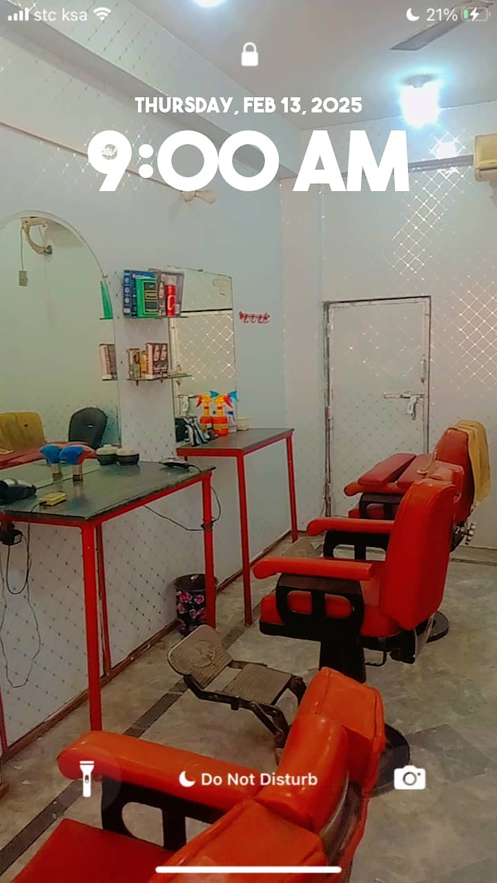 Men hair salon . running salon for sale . 2