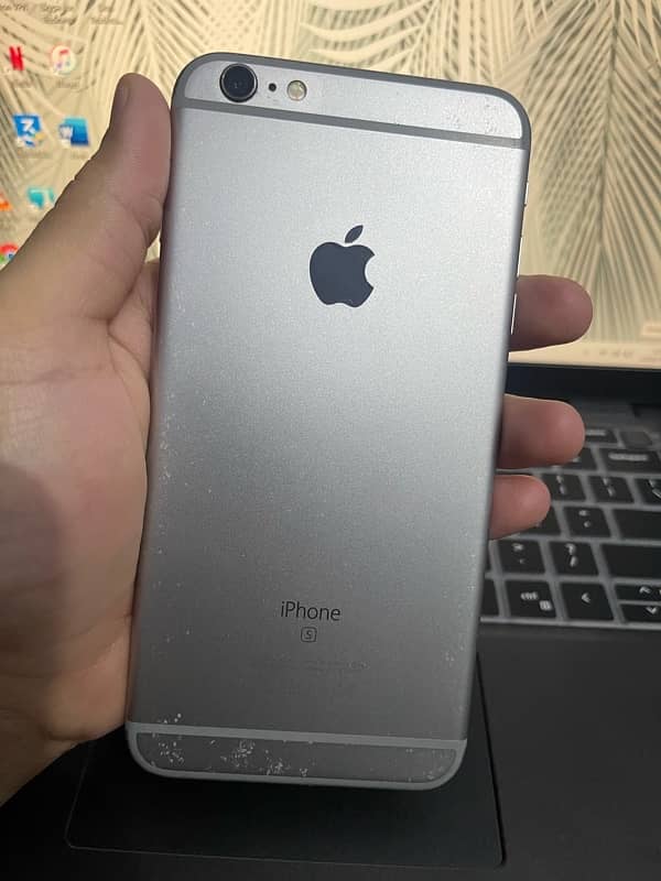 Apple iPhone 6s plus 1