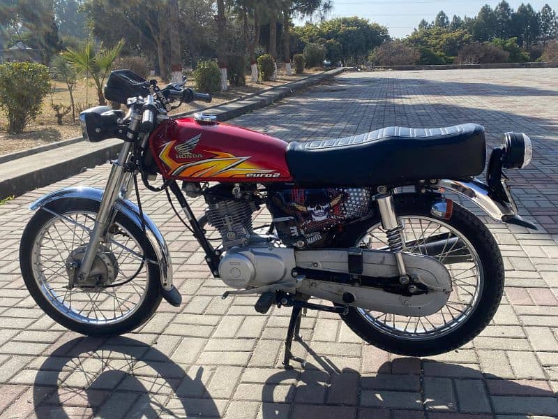 Honda CG-125 6