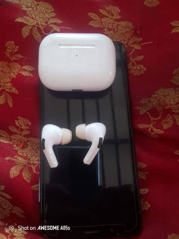 IPhone earbuds 1