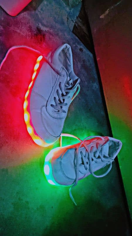 JORDEN UNIVERSITY SNEAKERS WITH BLINKING 7 LIGHTS 2