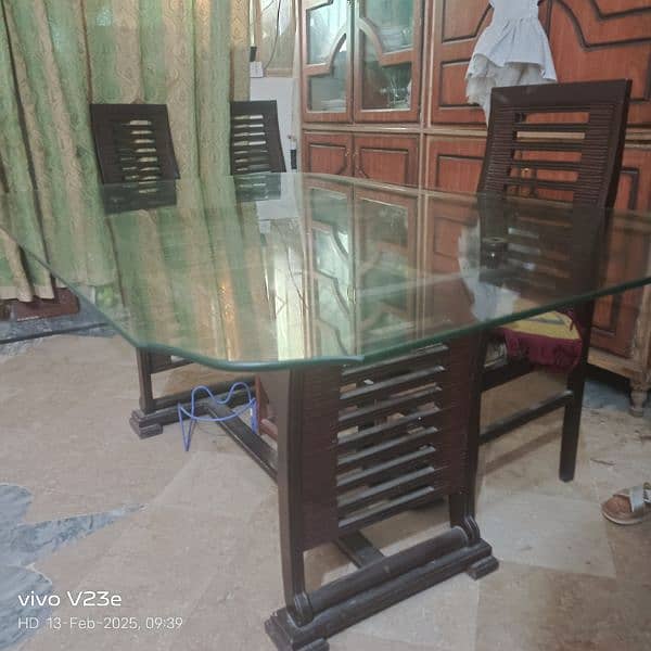 Dining Table 6X4 Feet with 4mm Glass 19/10 condition 3