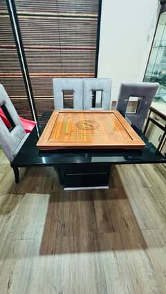 dinning table with 4 chairs