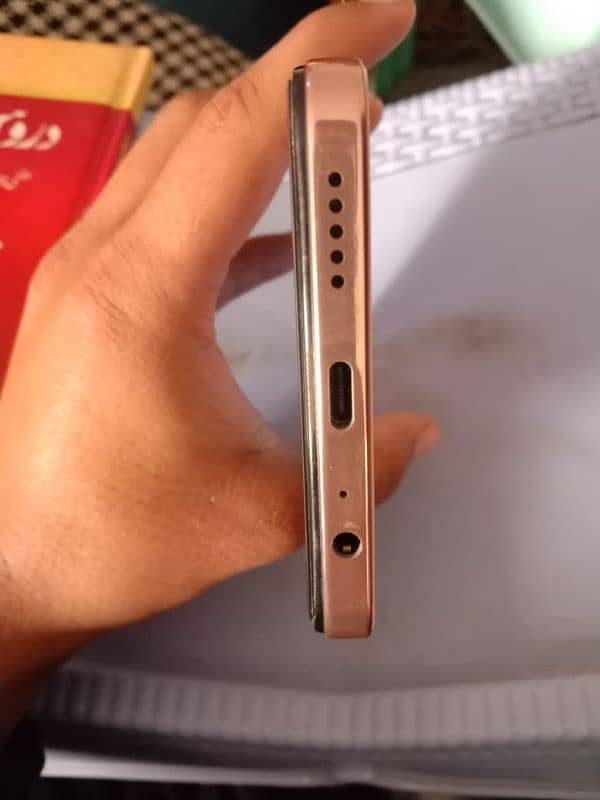 vivo y28 all ok he good condition he 8/128 1