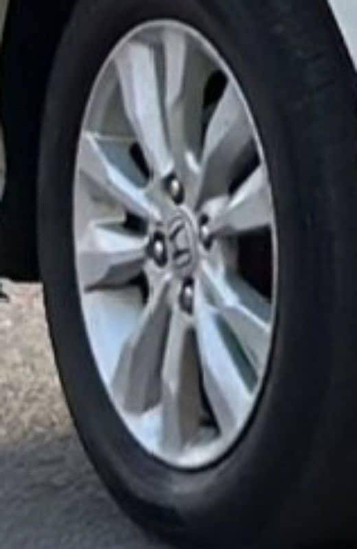 Honda city aspire original alloy Rims 4 pic's 1