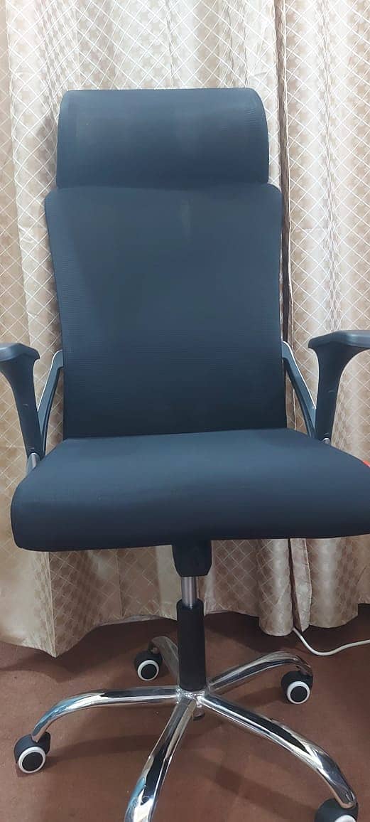 chair/Executive Revolving chairs/office chairs/mesh chairs/high back 3