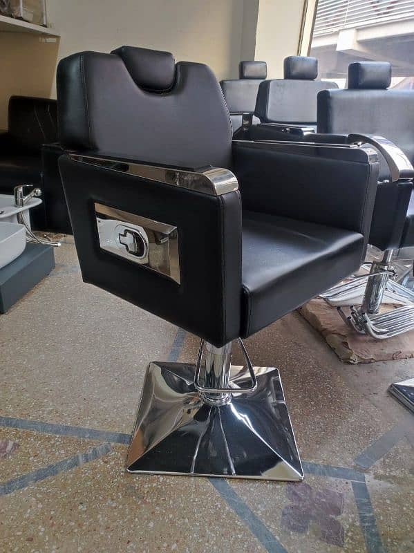 Make-up chair / parlor chair / Salon chair / Barber chair 6