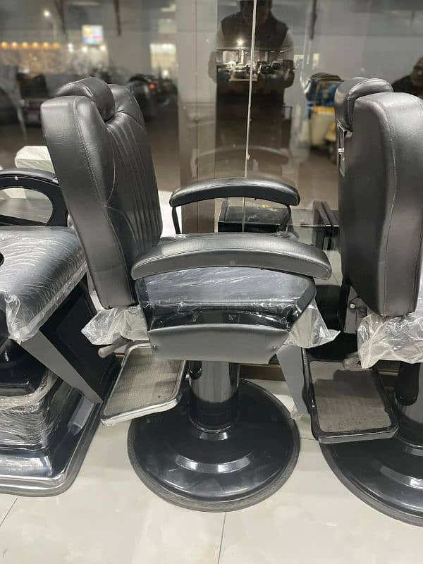 Make-up chair / parlor chair / Salon chair / Barber chair 19