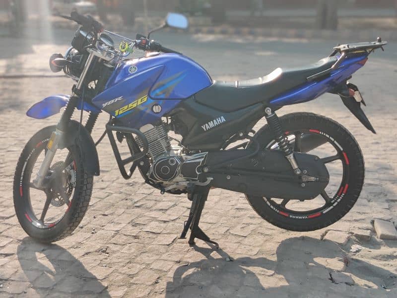 Yamaha ybr G 9