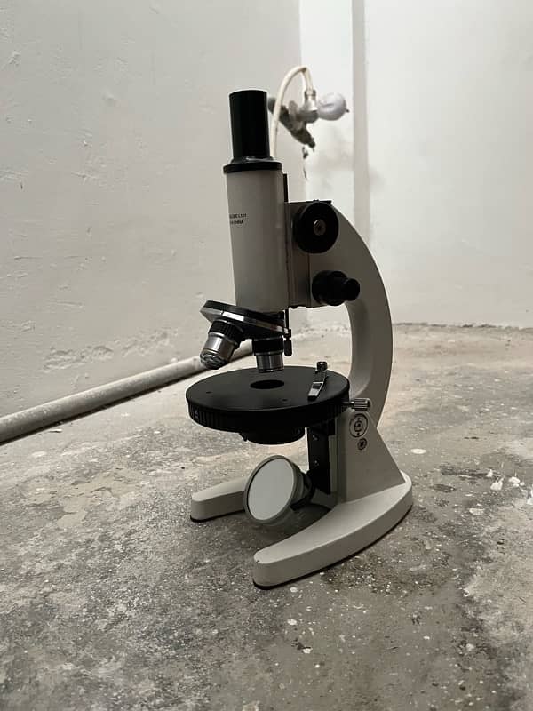 Microscope !! L 101 !! for student  School and  lab in very chep price 1