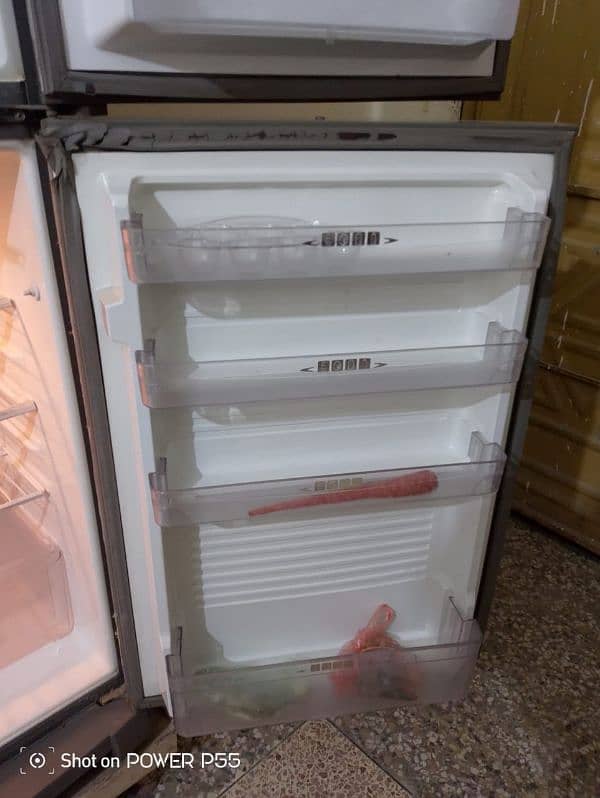 Dawlance Fridge urgent selling 7