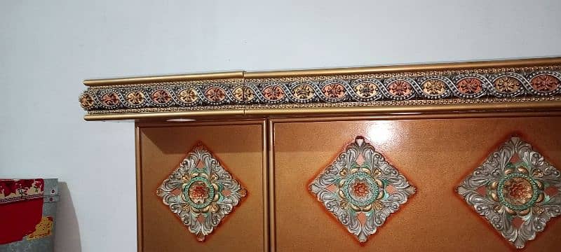 Bed,Metress,Sufa Set, Dressing Tabel, Pressing Table. Bartan Almary, 4