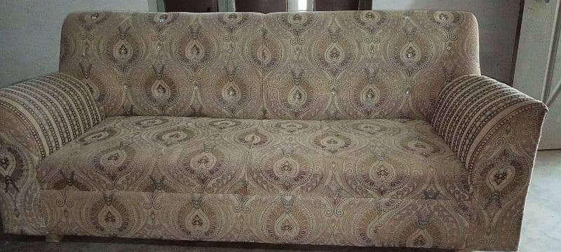 Bed,Metress,Sufa Set, Dressing Tabel, Pressing Table. Bartan Almary, 10