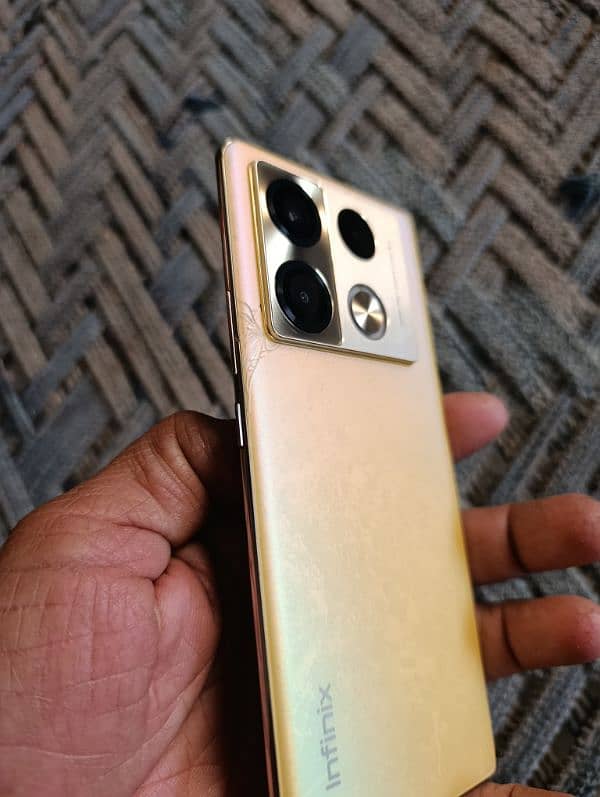 infinix note 40pro for sale 12+12 GB ram 256 GB room 70watt fast charg 8