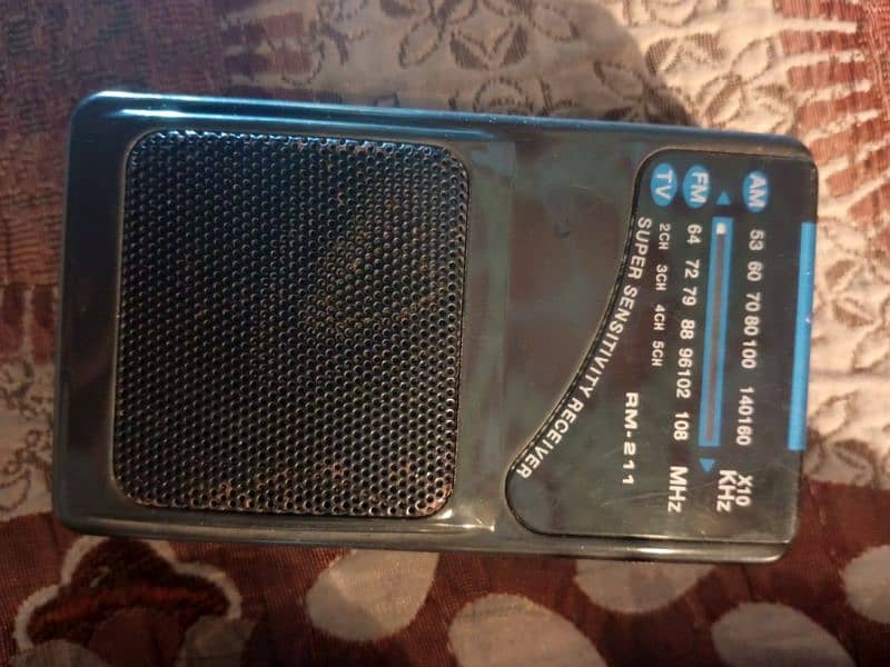 Radio Receiver AM FM 2 Band Pocket Size 4