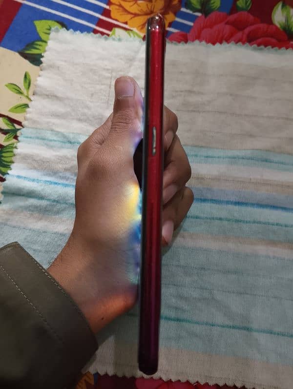 Oppo Flagship Model F9 4