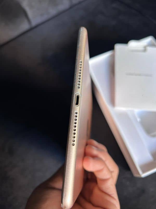 ‎ipad mini 5 4